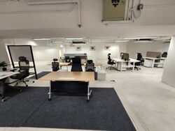 Hsbc Building (D1), Office #517699141